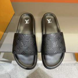 Picture of Louis Vuitton Slippers _SKULVsz38-45mnq0220685